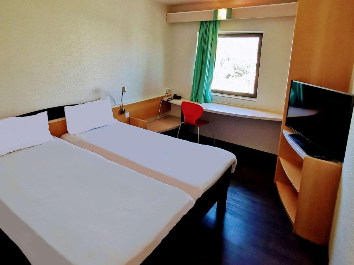 Hotel Ibis Leiria Fatima Экстерьер фото