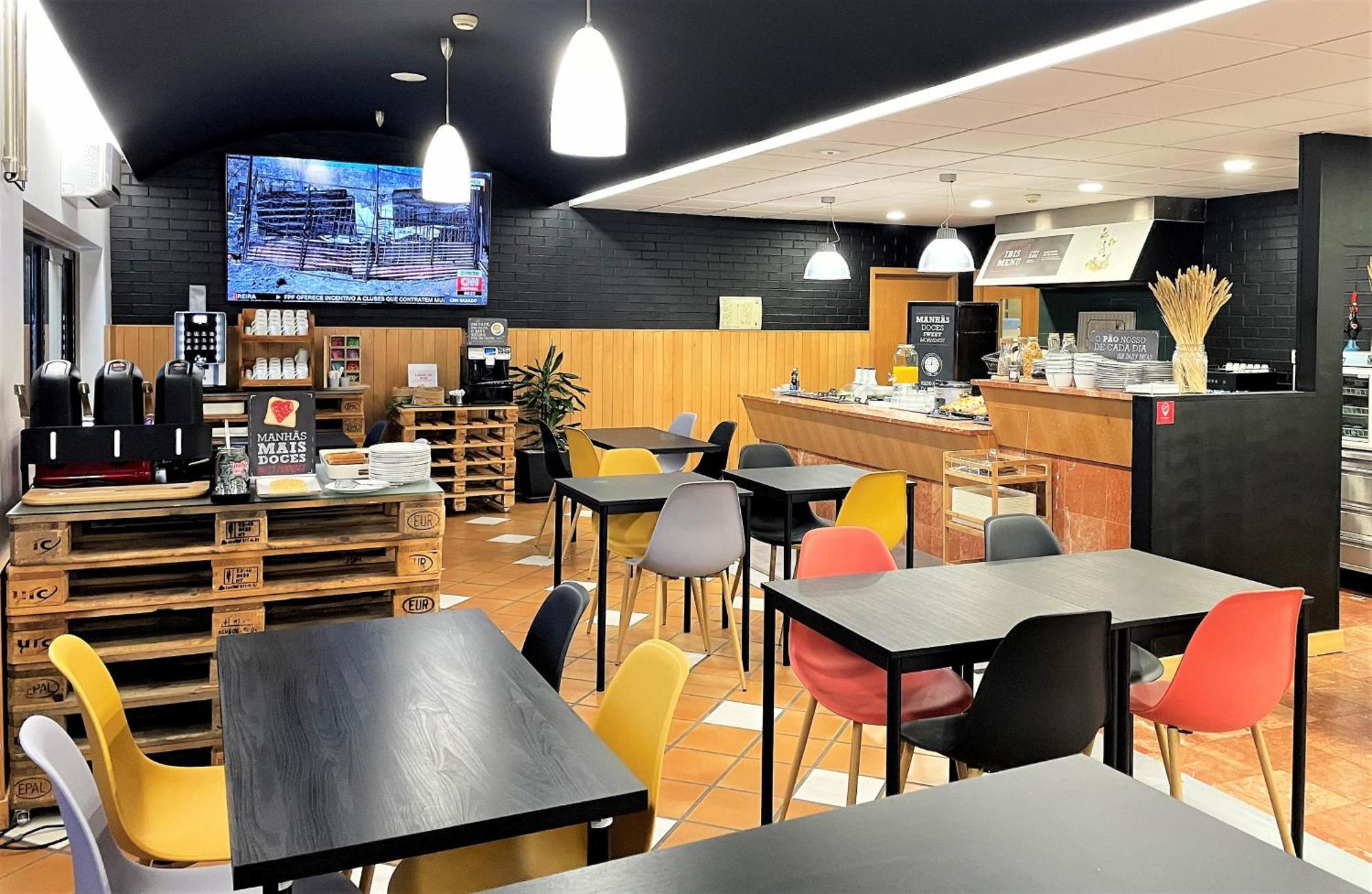 Hotel Ibis Leiria Fatima Экстерьер фото