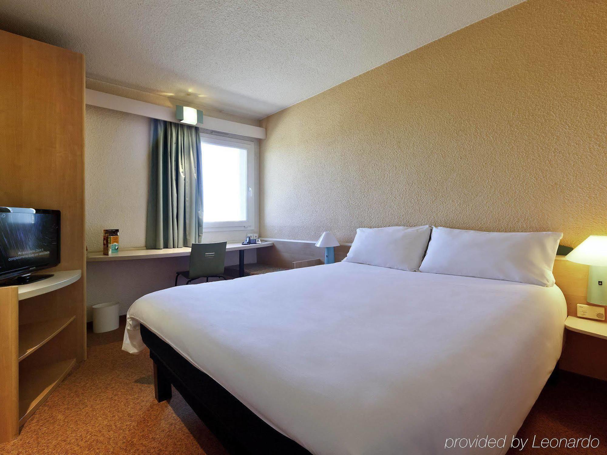 Hotel Ibis Leiria Fatima Экстерьер фото